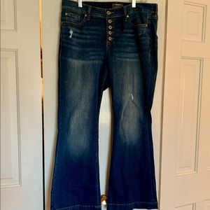 Torrid Mid-Rise Flare 5 Button Fly Short Jeans